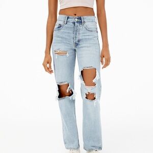 Light wash 90s baggy distressed jeans
